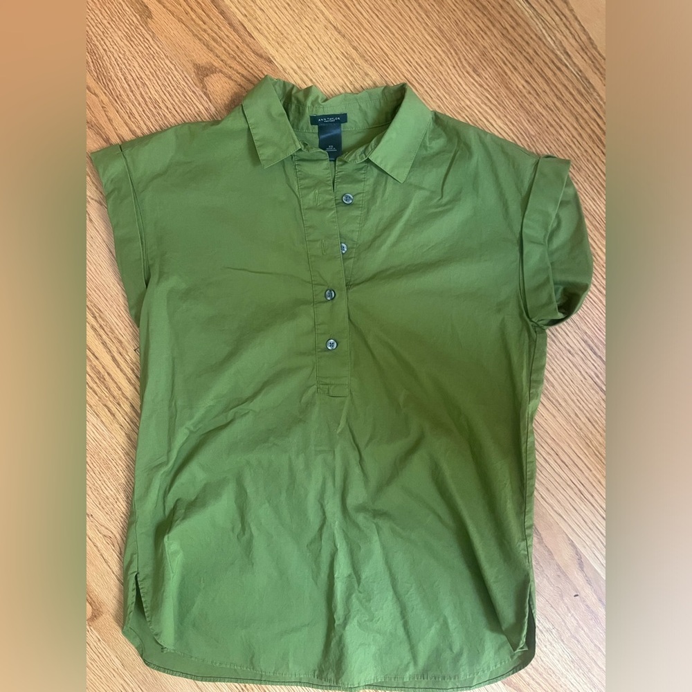 Ann Taylor cap sleeve blouse